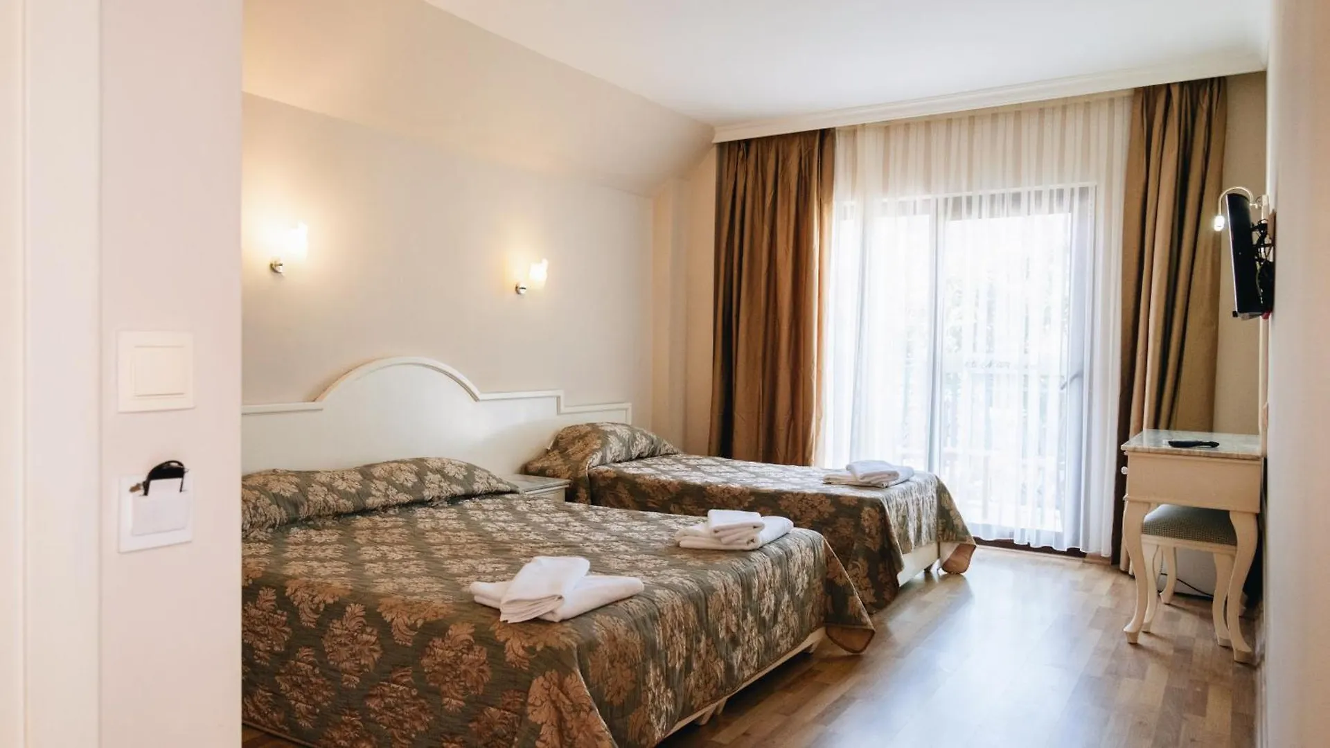 Del Mare Hotel Oeluedeniz